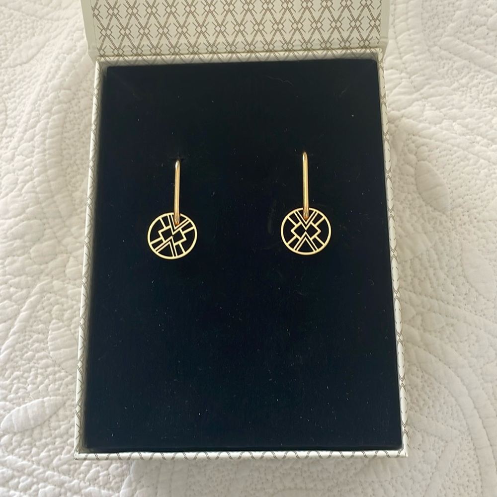 b. Yellowtail Gold Tone Earrings